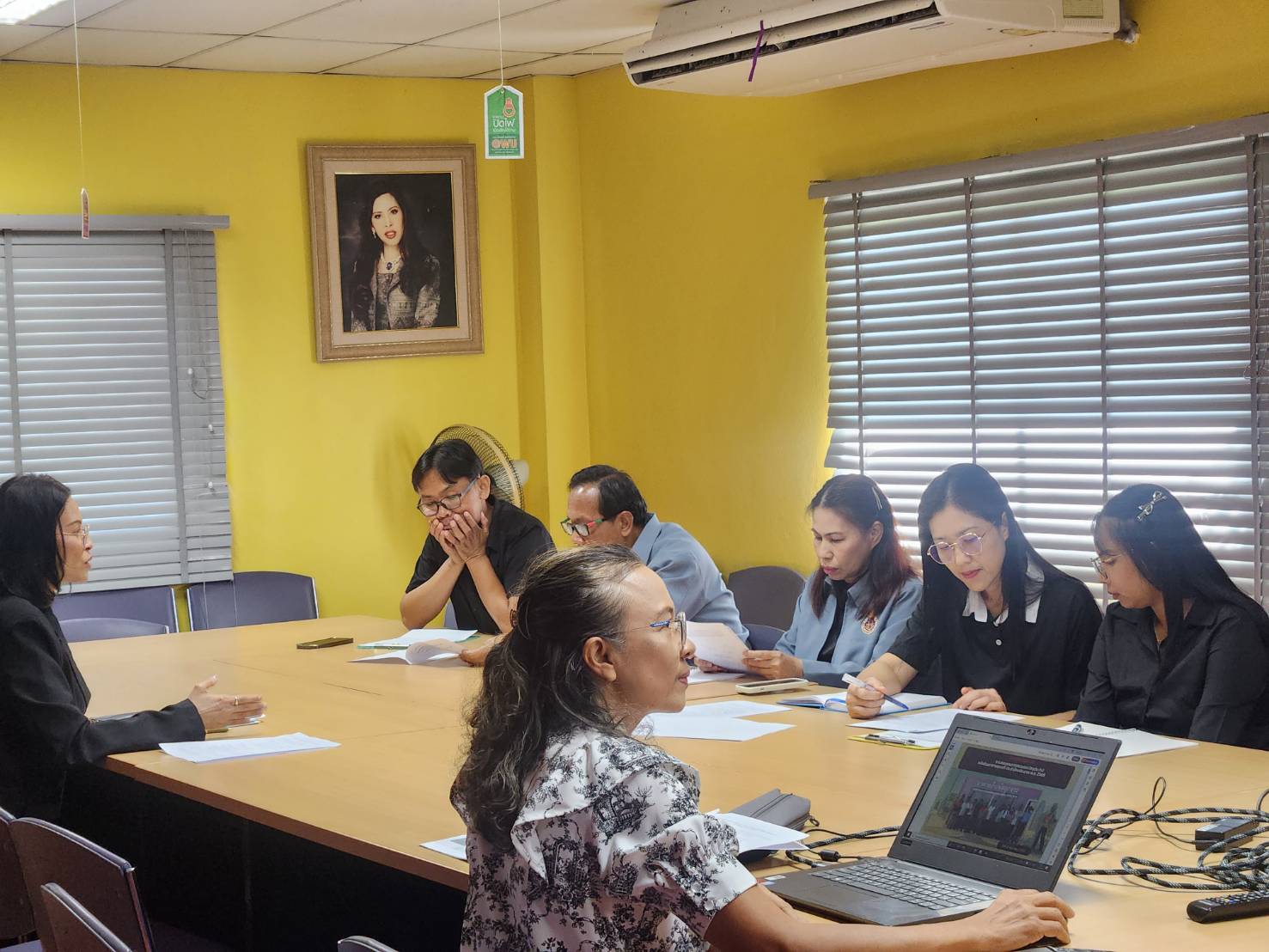 General Administration and Secretariat Staff Attend Notification of ...